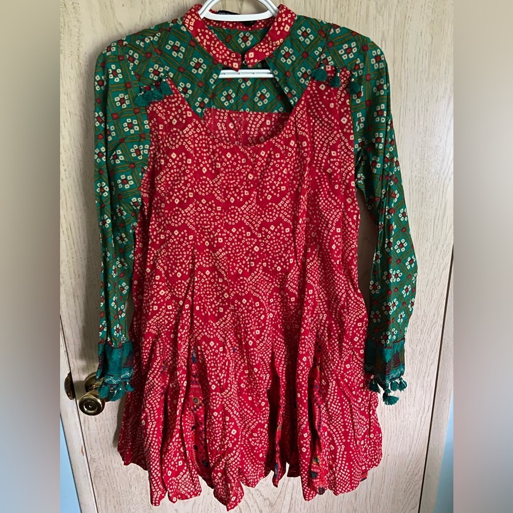 Generation Basic Vibrant Indian Patterned Glare T… - image 1